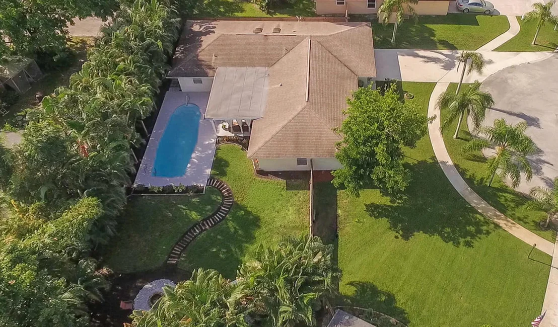 Photo of 701 Kriss Lane