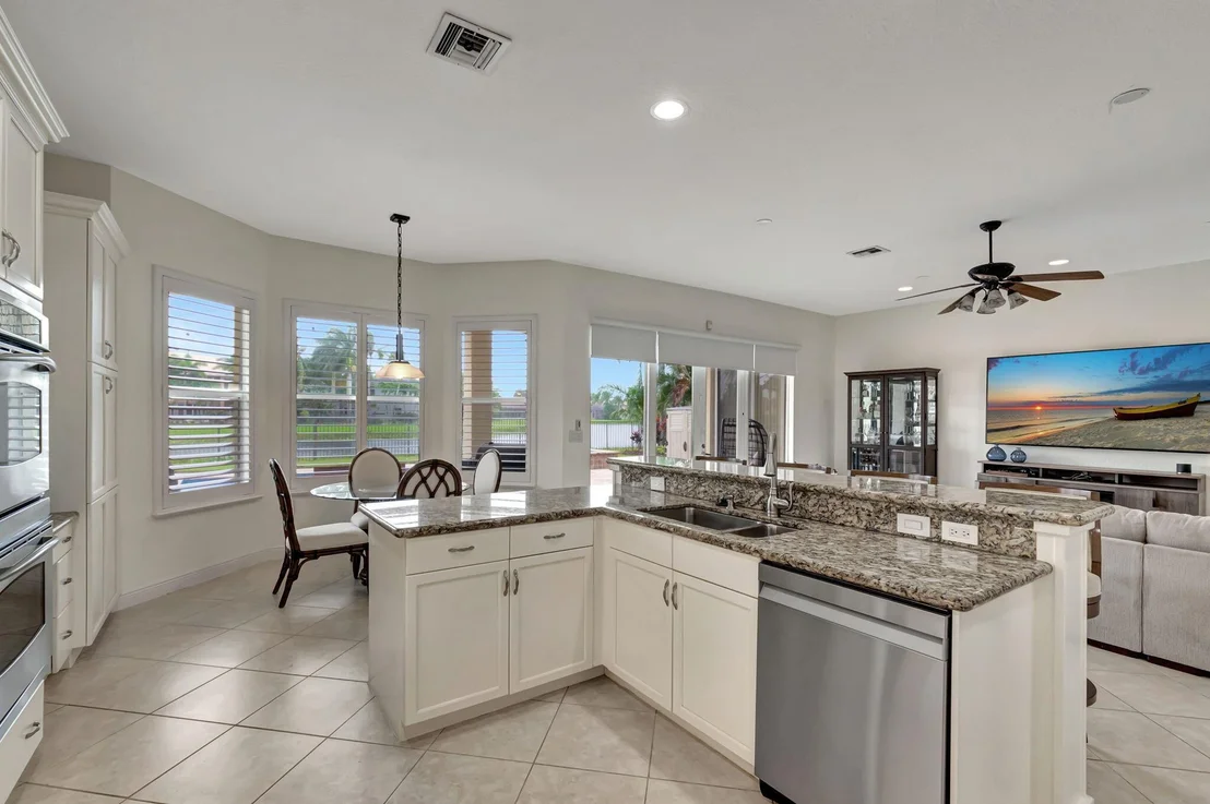 Photo of 10796 Castle Oak Drive
