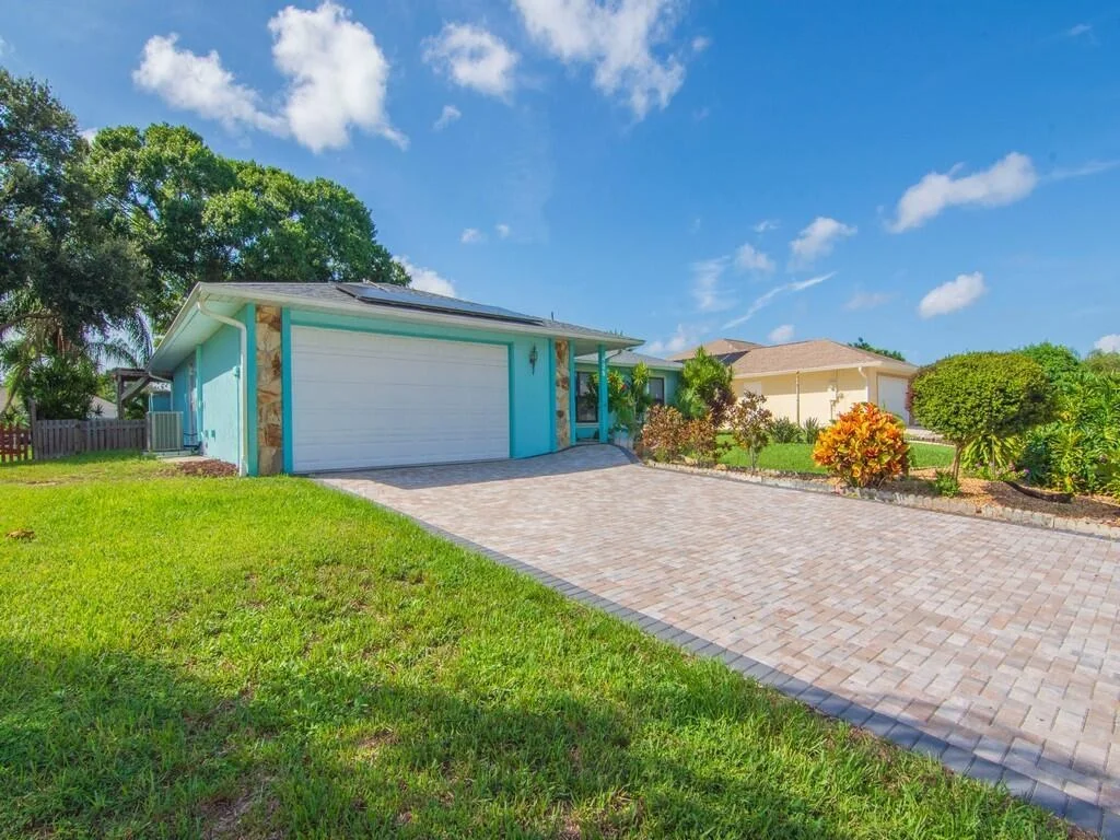 Photo of 425 Joy Haven Drive