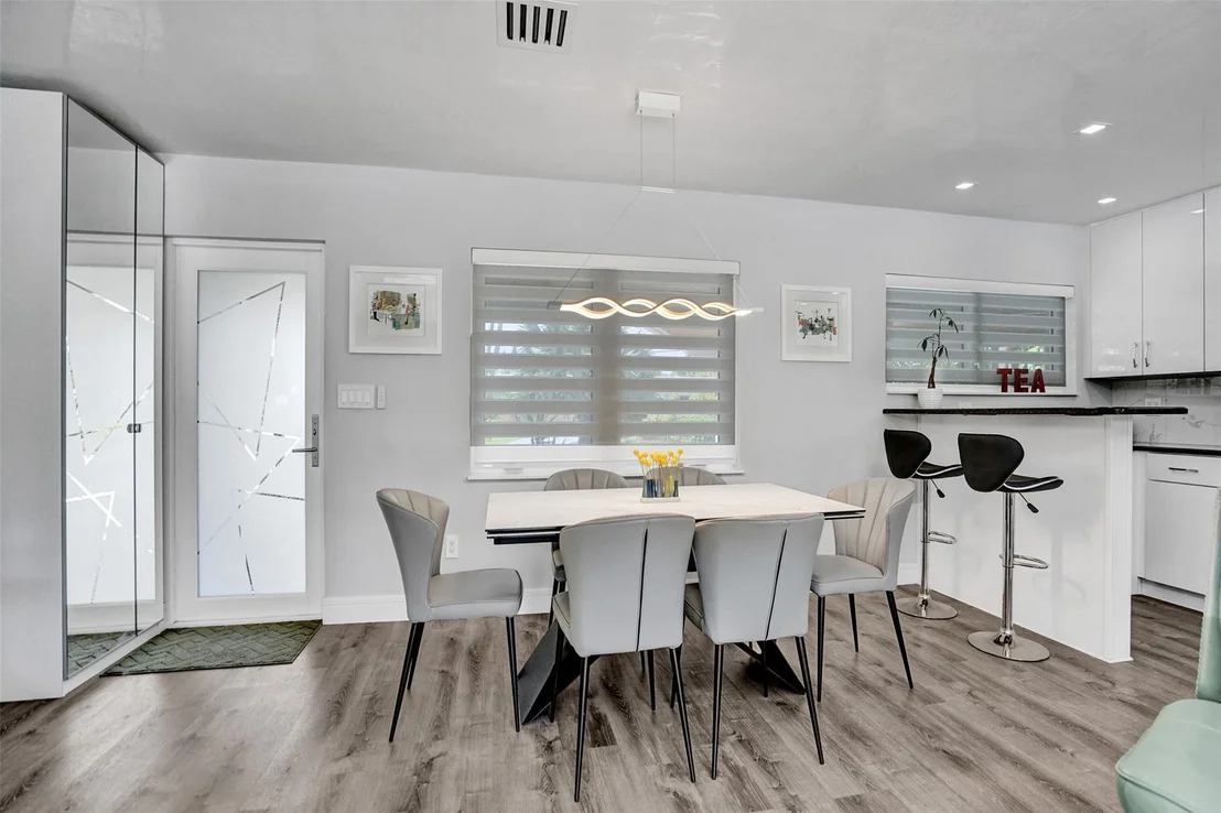 Photo of 131 SE 8th Street