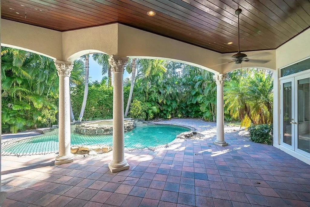 Photo of 2280 Queen Palm Road