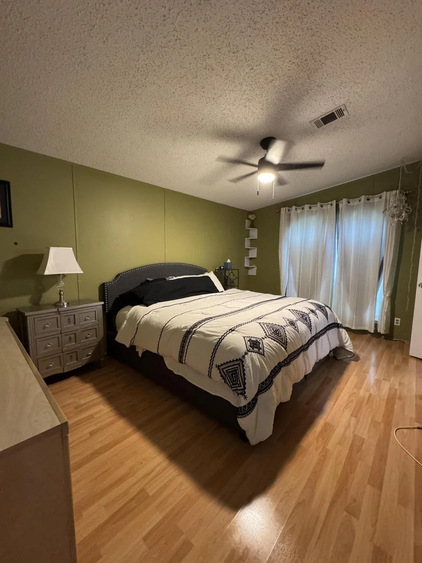 Photo of 621 Sunny S Avenue