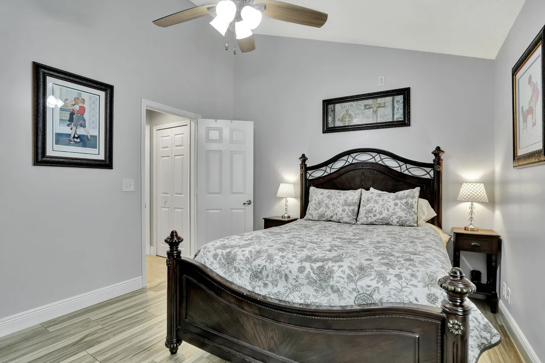Photo of 5648 NW 100th Way