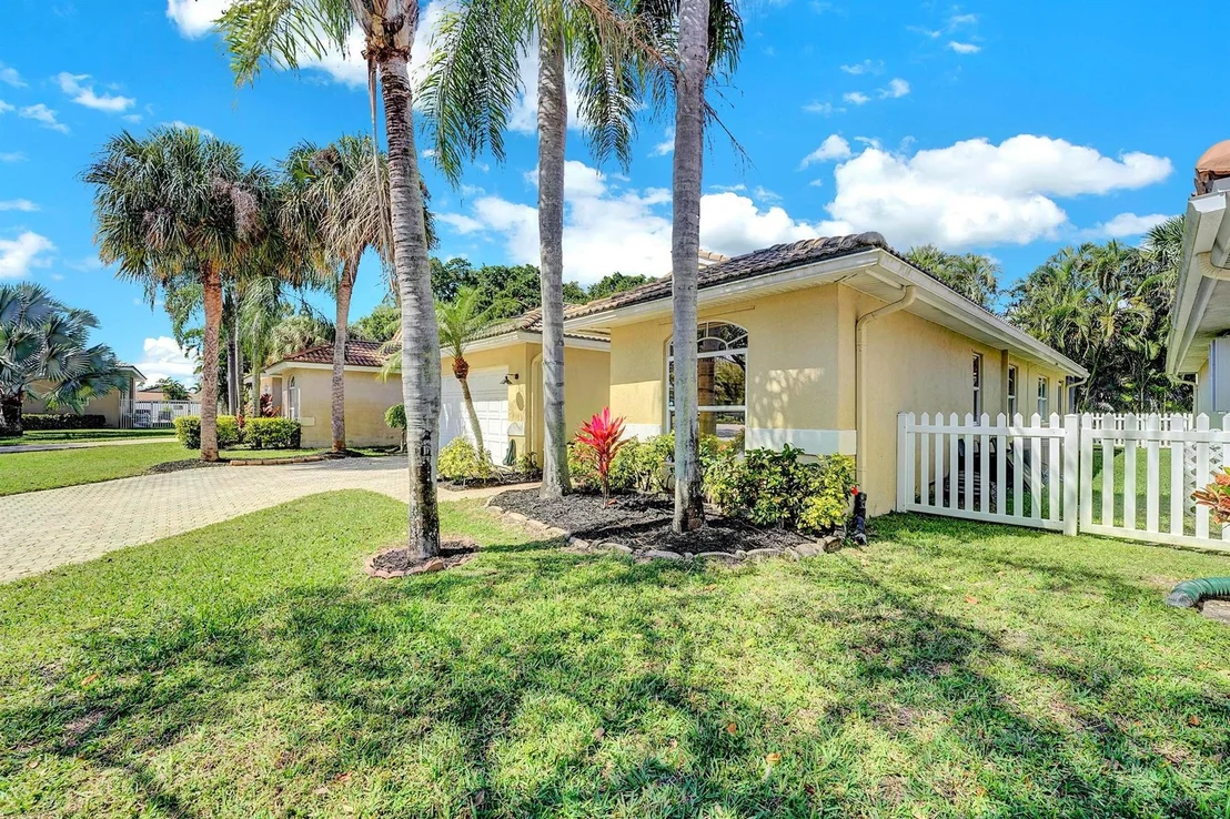 Photo of 5445 Grande Palm Circle