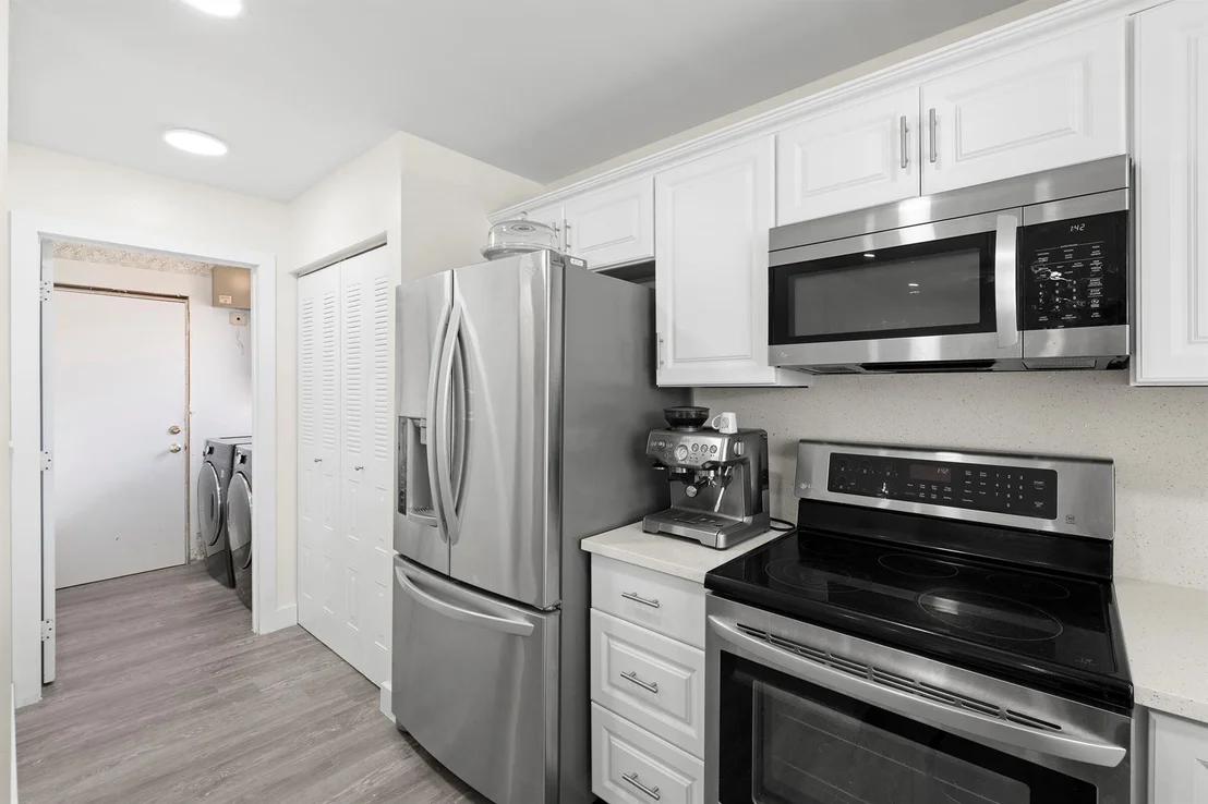 Photo of 9120 Paragon Way