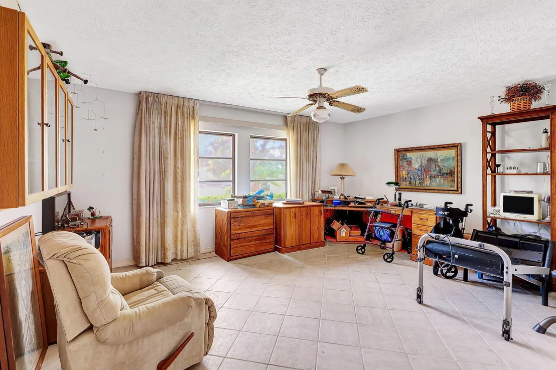 Photo of 3331 SE Fairway West W
