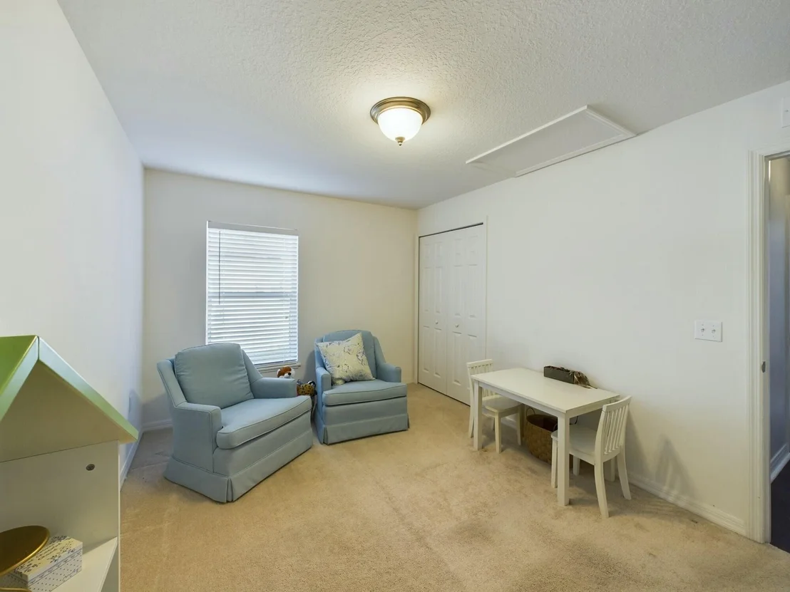 Photo of 467 SE 38th Avenue