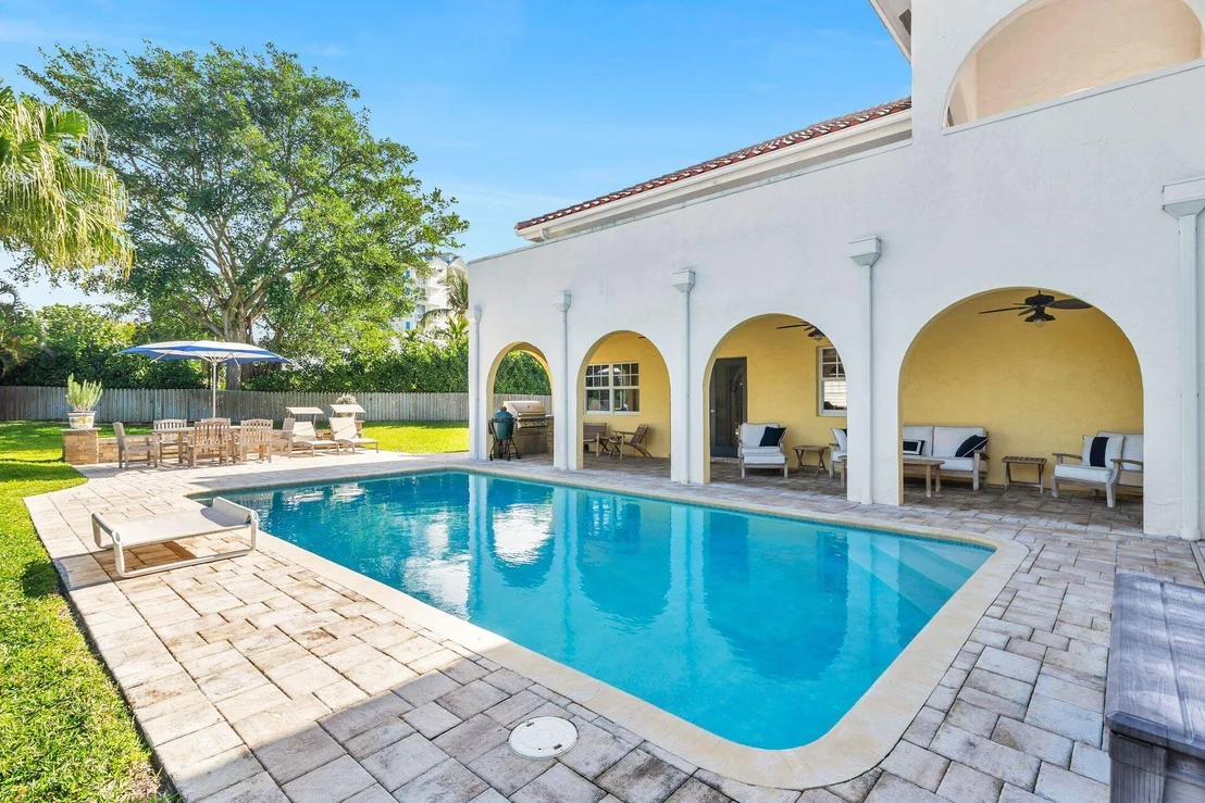 Photo of 141 Rotunda Drive