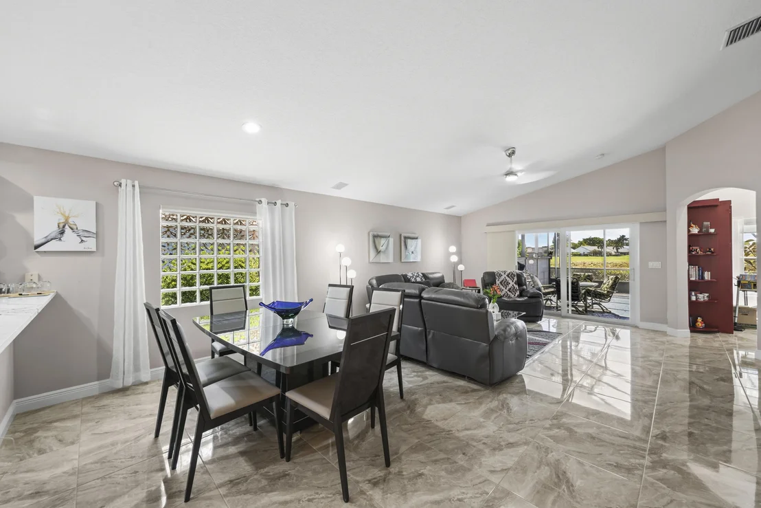 Photo of 12035 Roma Road