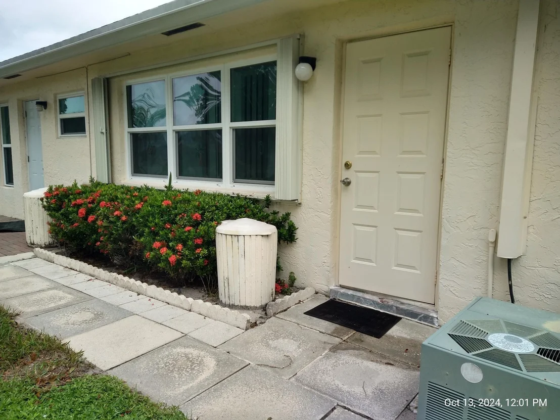Photo of Unit C at 14290 Nesting Way