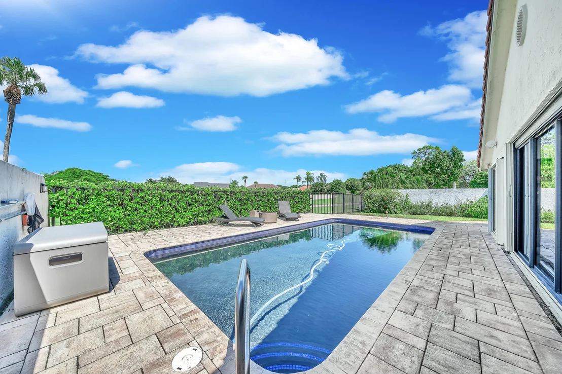 Photo of 10255 Sunset Bend Drive