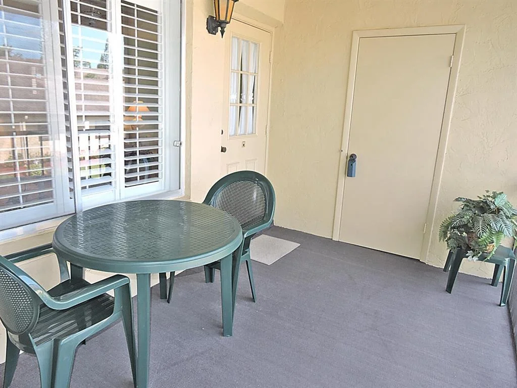 Photo of Unit D2 at 333 Pine Ridge Circle