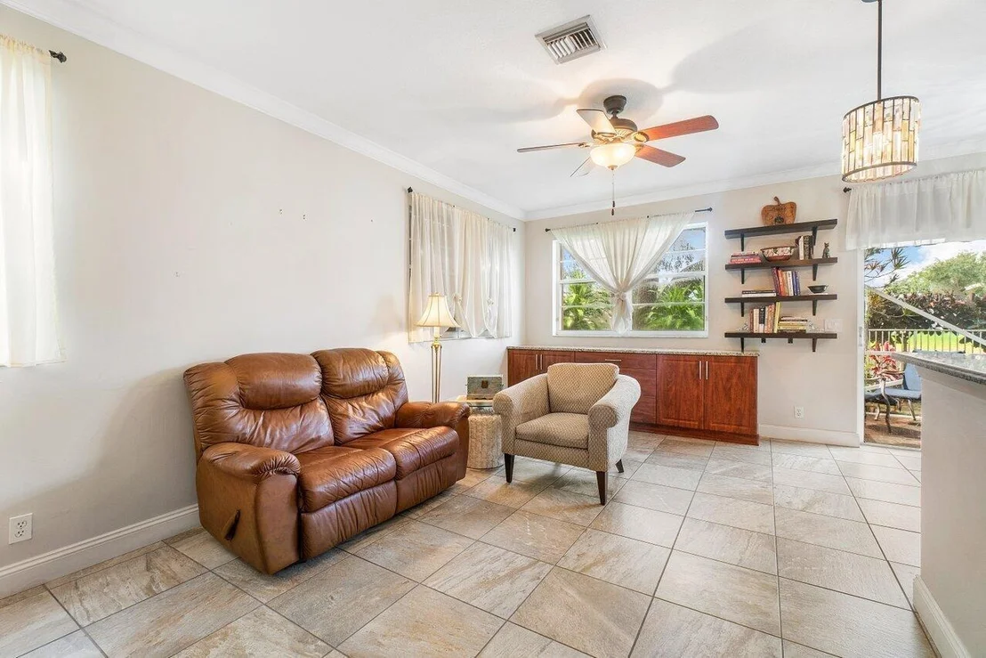 Photo of 10380 Sunstream Lane
