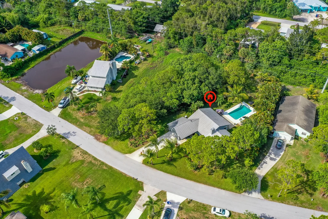 Photo of 6361 SE Phillips Bend Avenue