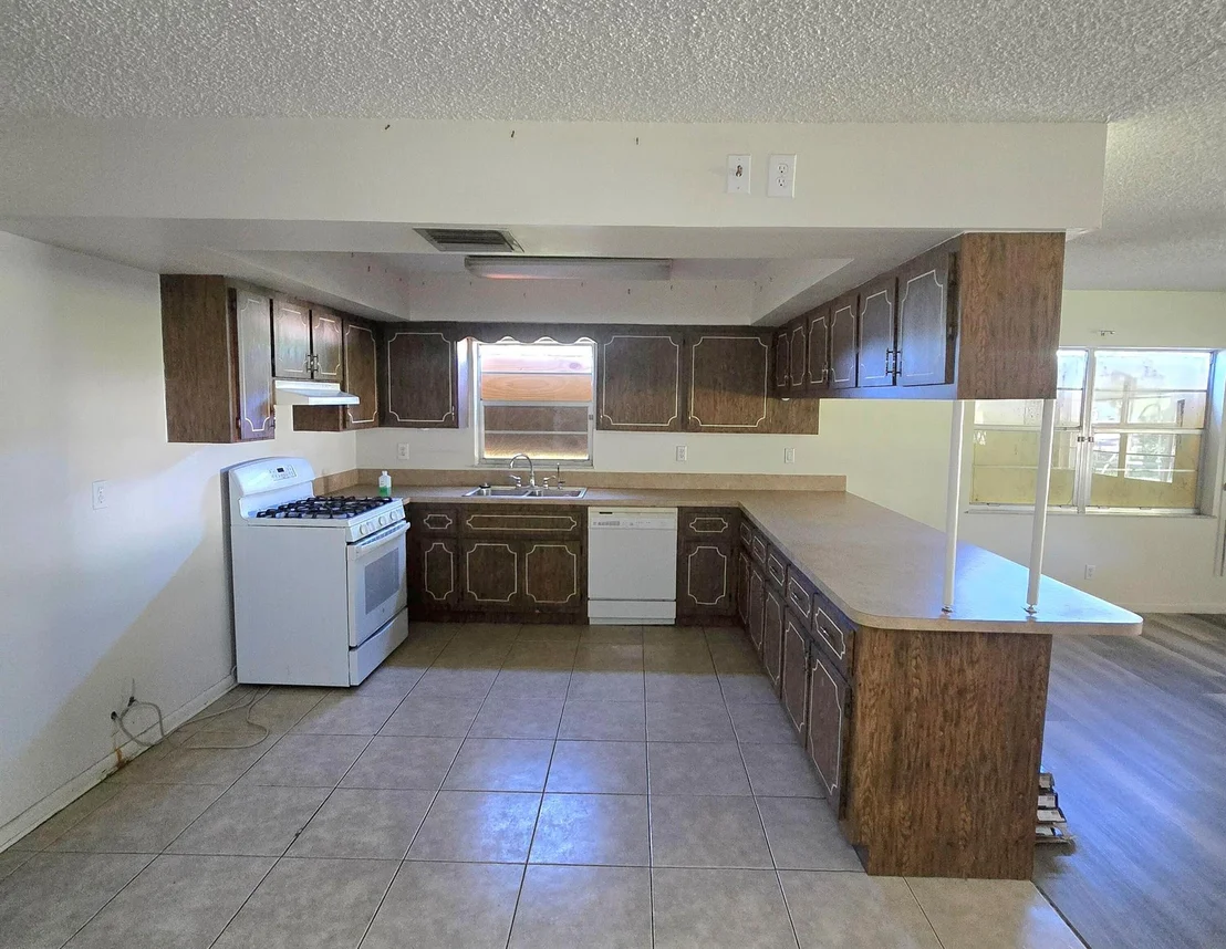 Photo of 3708 NW 22 Avenue