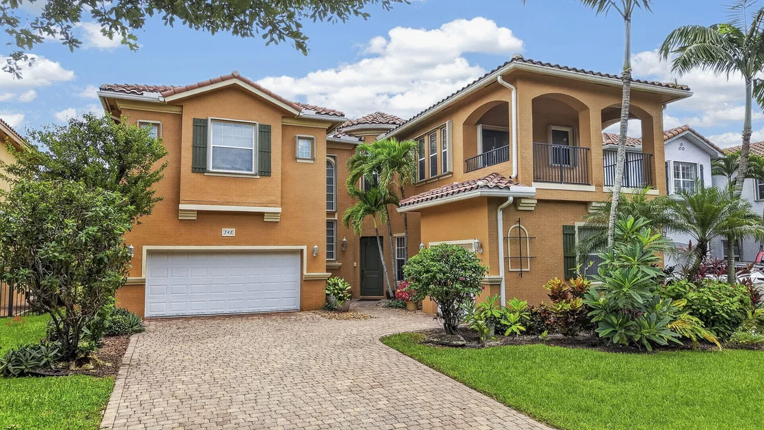 Photo of 742 Cresta Circle