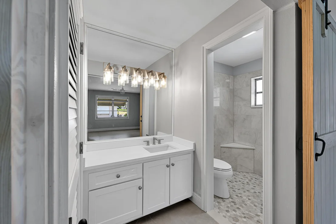 Photo of Unit D at 285 Main Boulevard