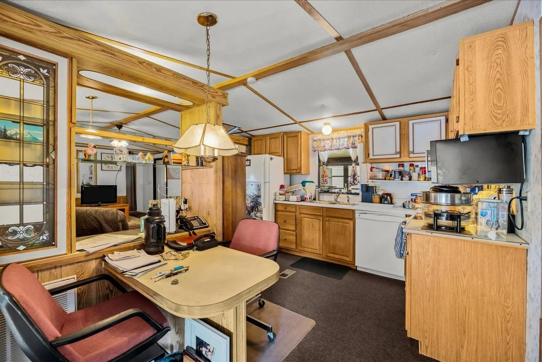 Photo of 324 Mockingbird Avenue