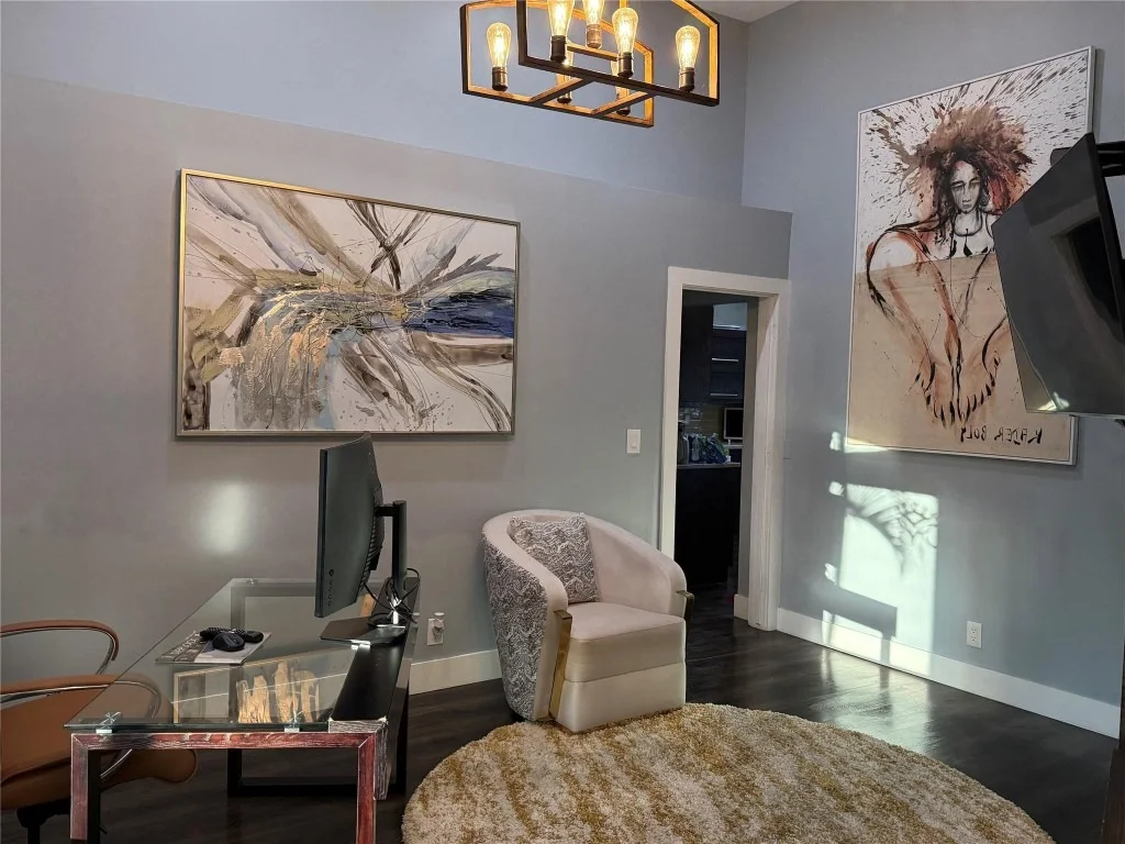 Photo of 2702 E Orchard Circle