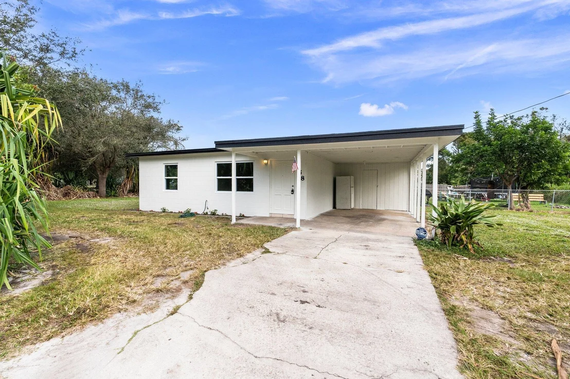 Photo of 858 Kanner Drive