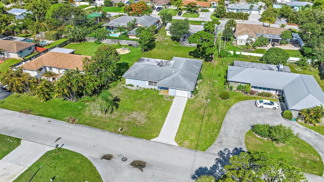Photo of 19359 Gulfstream Drive