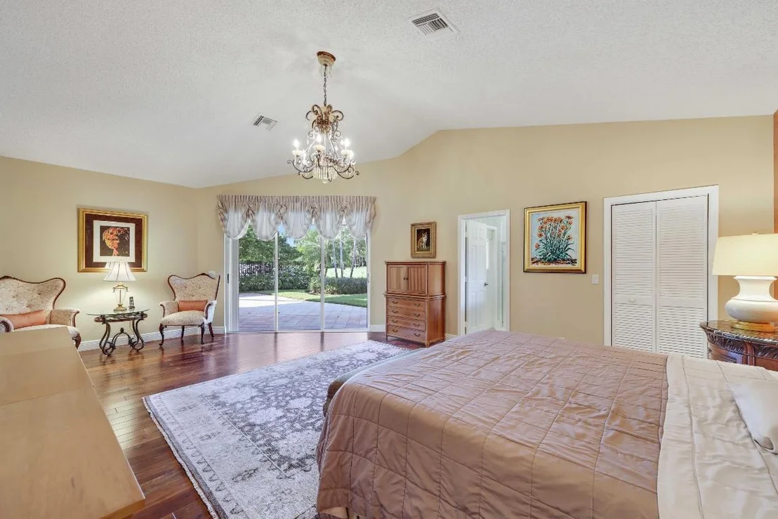 Photo of 7633 La Corniche Circle