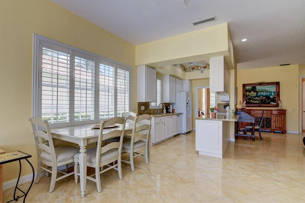 Photo of 2065 Valencia Drive