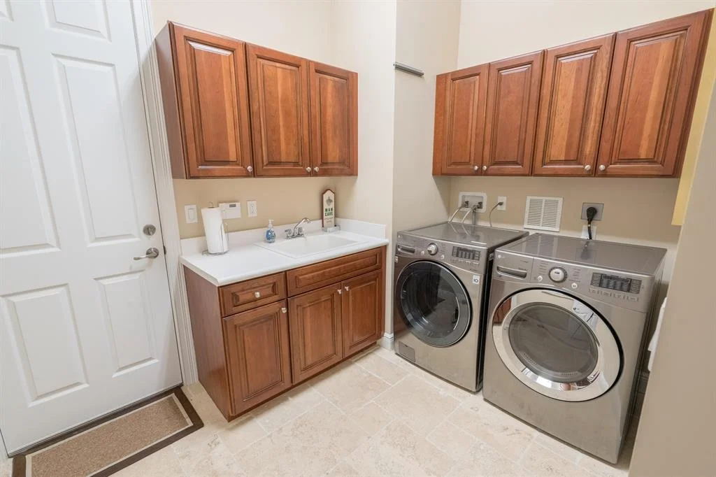 Photo of 108 Manor Circle