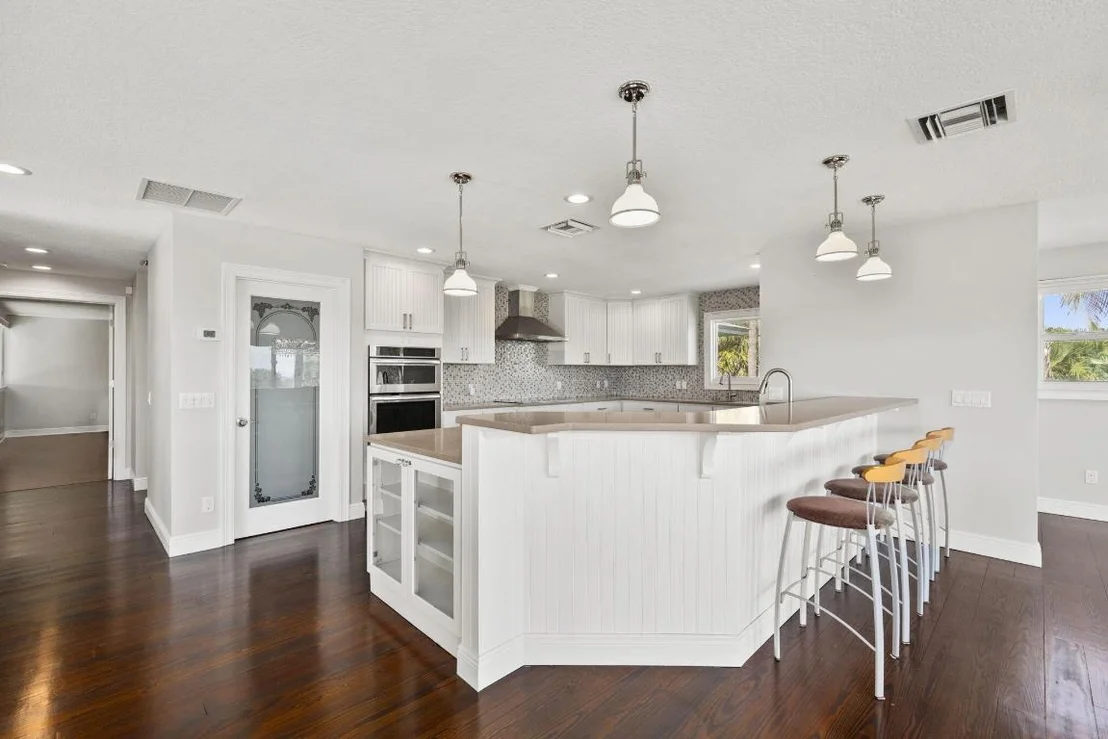 Photo of 1911 Surfside Drive