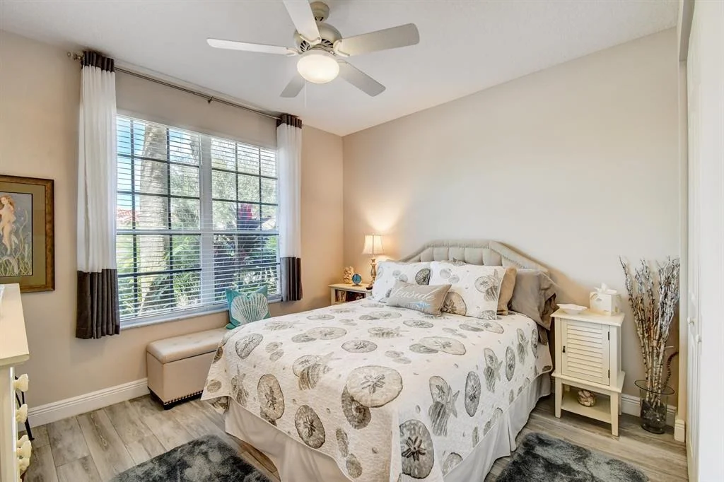 Photo of 8982 Terni Lane