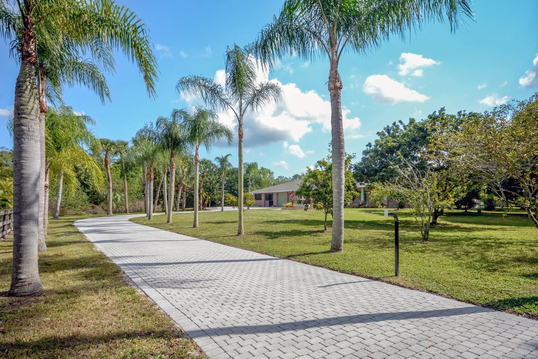 Photo of 10534 Dogwood Trail