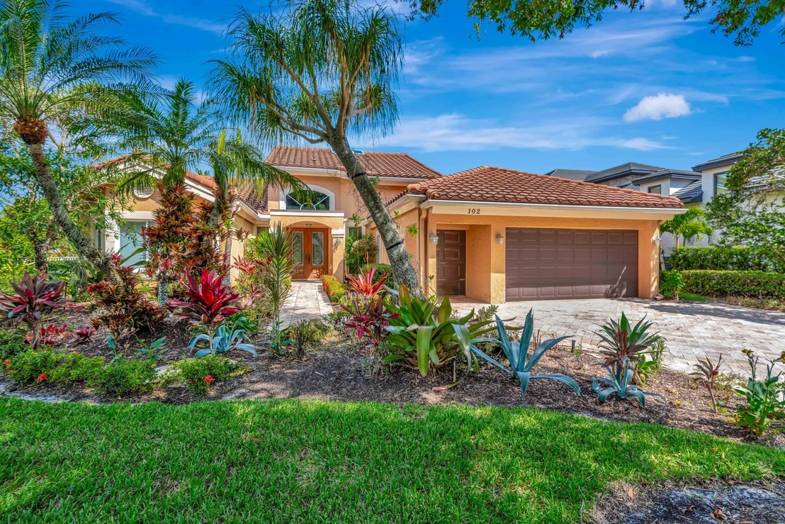 Photo of 102 Victory Drive