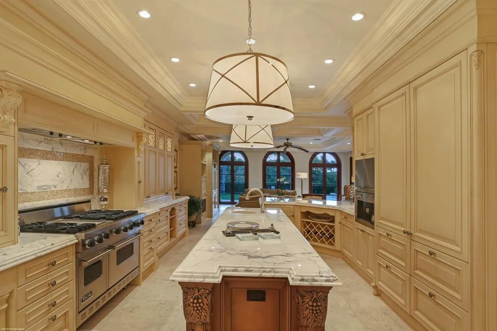 Photo of 560 Island Drive