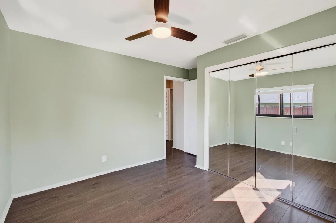 Photo of 714 Heron Drive