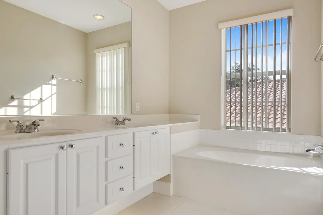 Photo of 4014 Community Drive