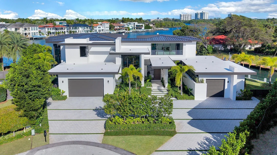 Photo of 829 Orchid Drive