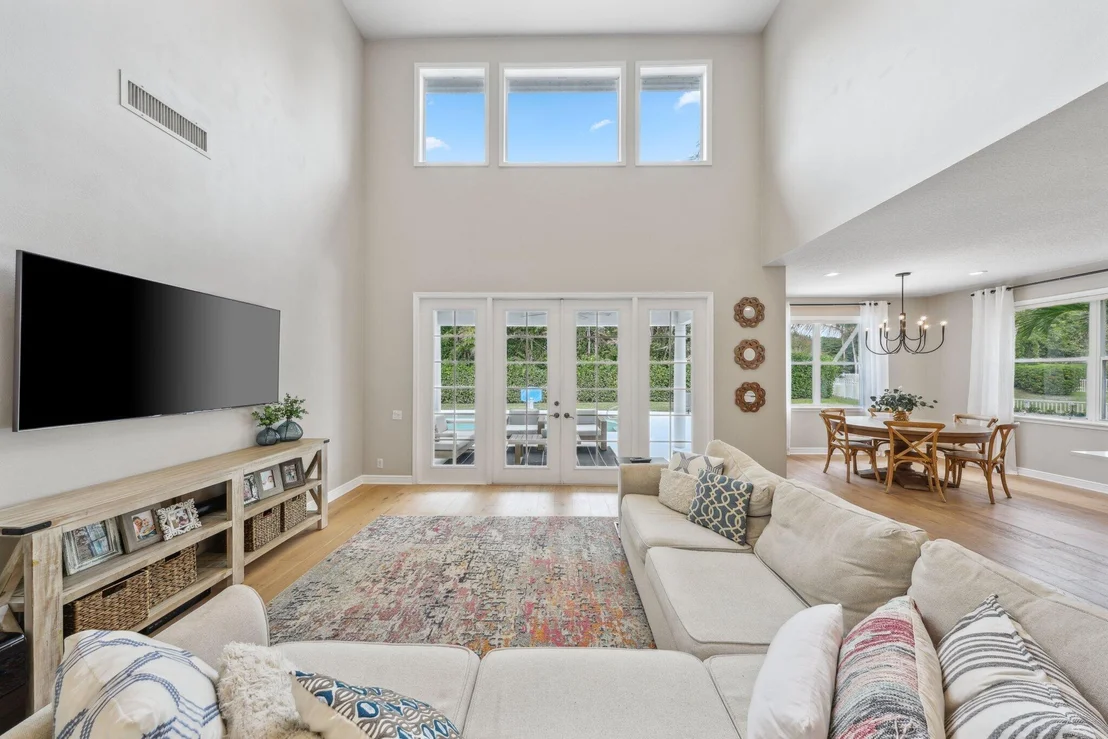 Photo of 423 Meadowlark Drive