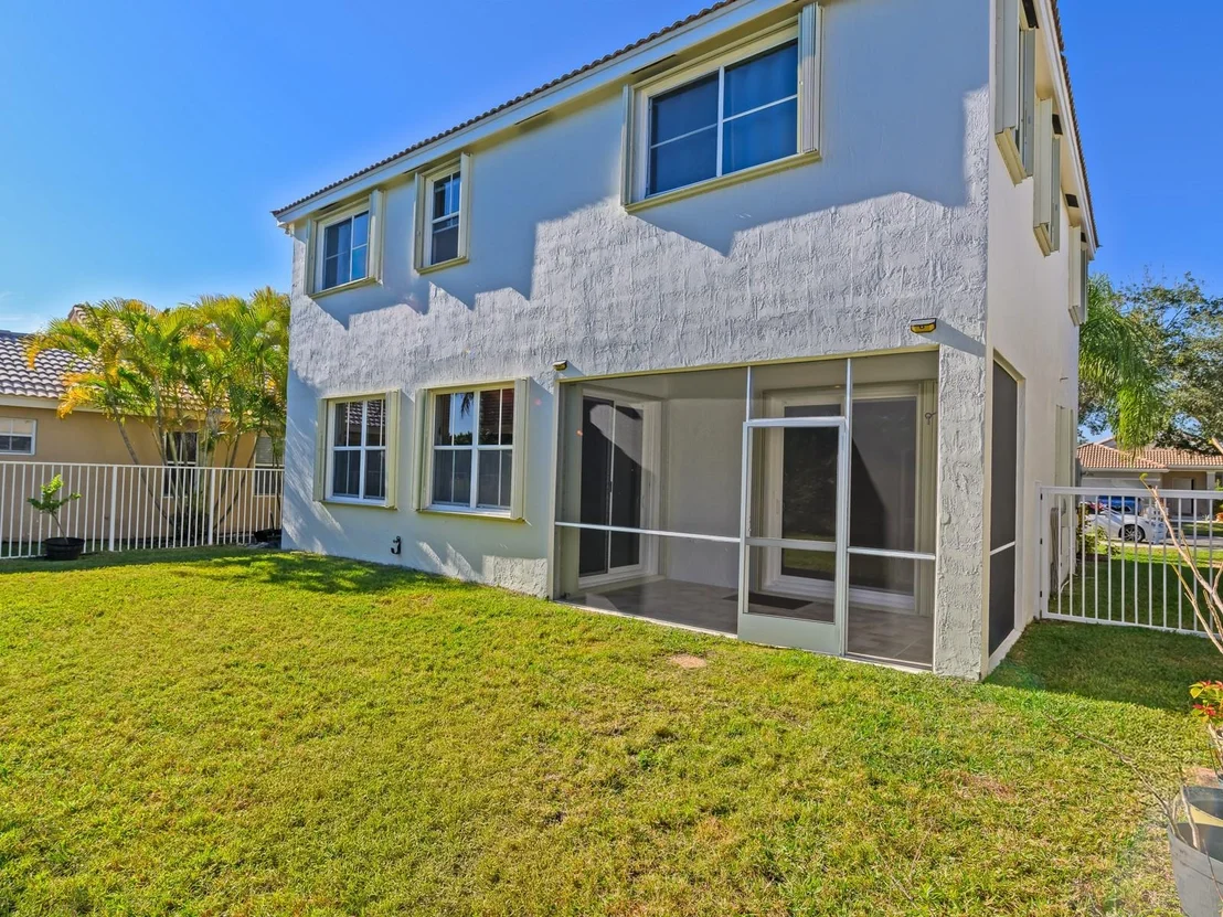 Photo of 820 Savannah Falls Drive