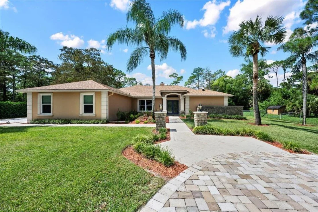 Photo of 17549 Bridle Lane