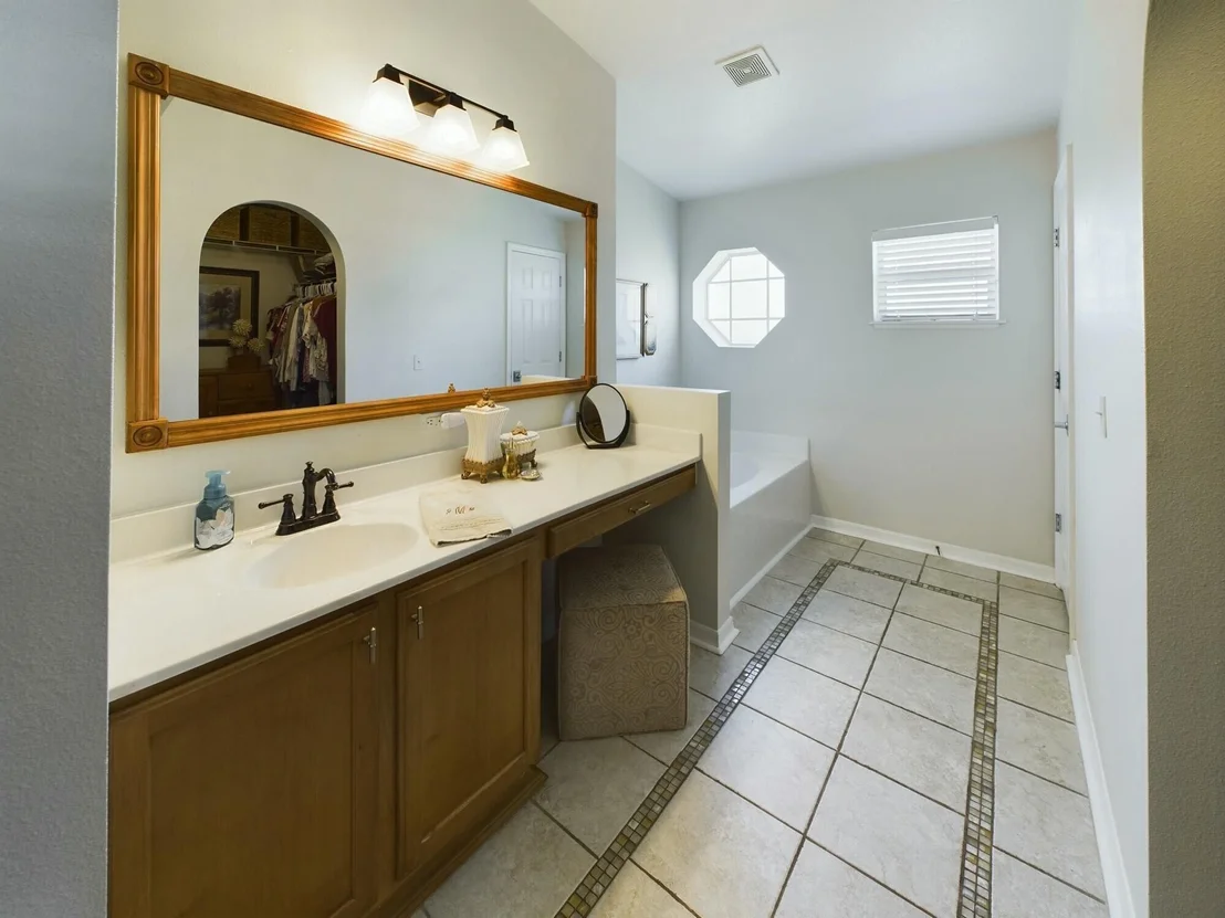Photo of 467 SE 38th Avenue
