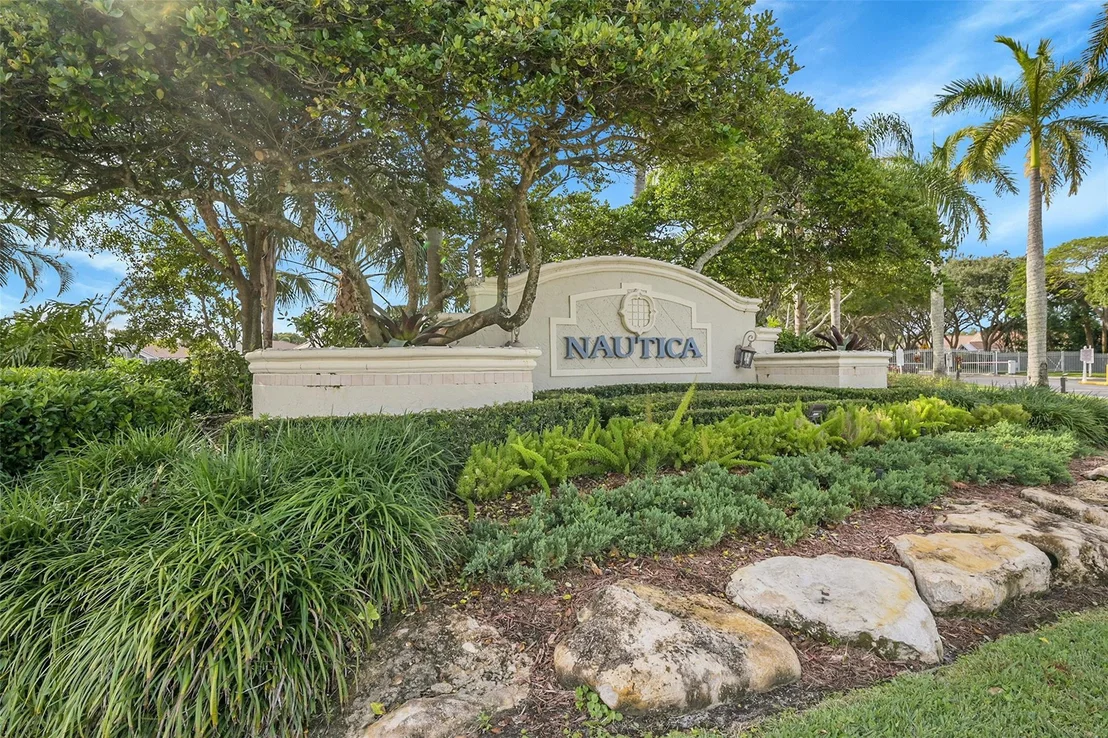 Photo of 8236 White Rock Circle