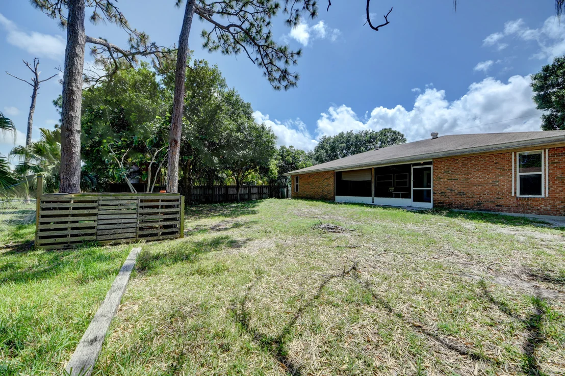 Photo of 5402 Palm Drive
