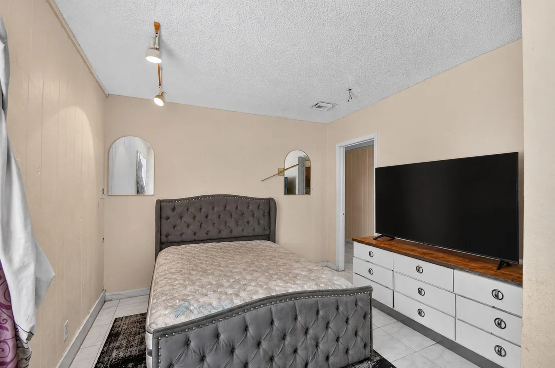 Photo of 1186 DREXEL Road