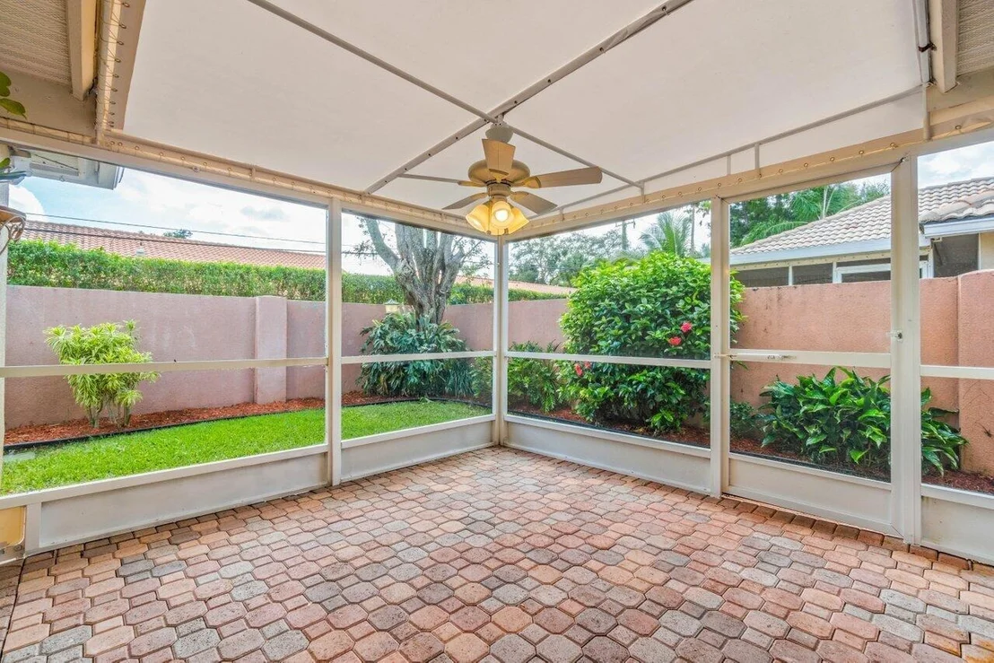 Photo of 5227 Grande Palm Circle