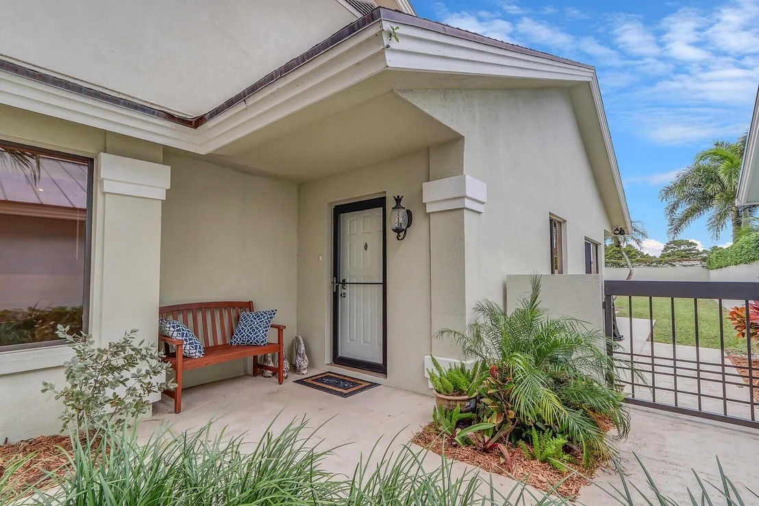 Photo of 408 River Edge Road