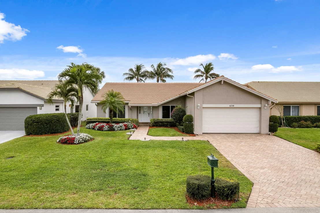 Photo of 6230 Petaluma Drive