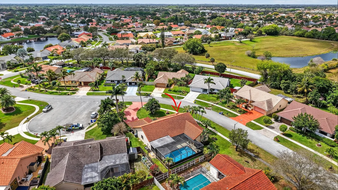 Photo of 9362 Laurel Green Drive