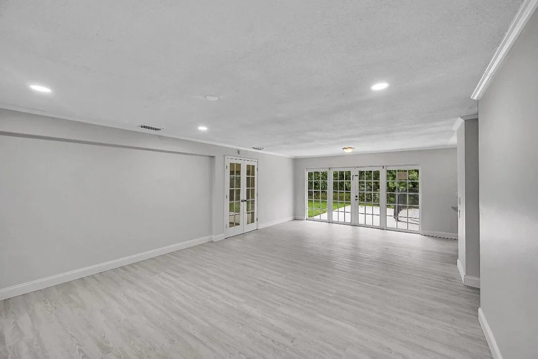 Photo of 6952 Tradewind Way