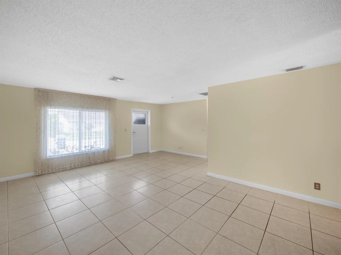 Photo of 5947 Westfall Road