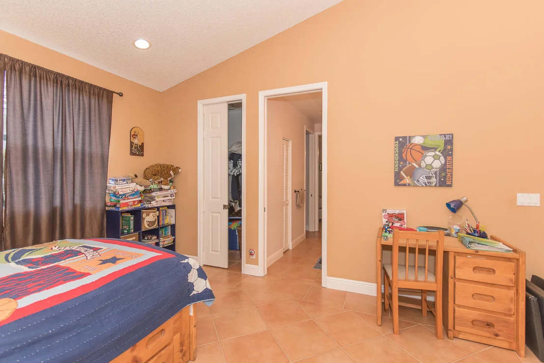 Photo of 7630 La Corniche Circle